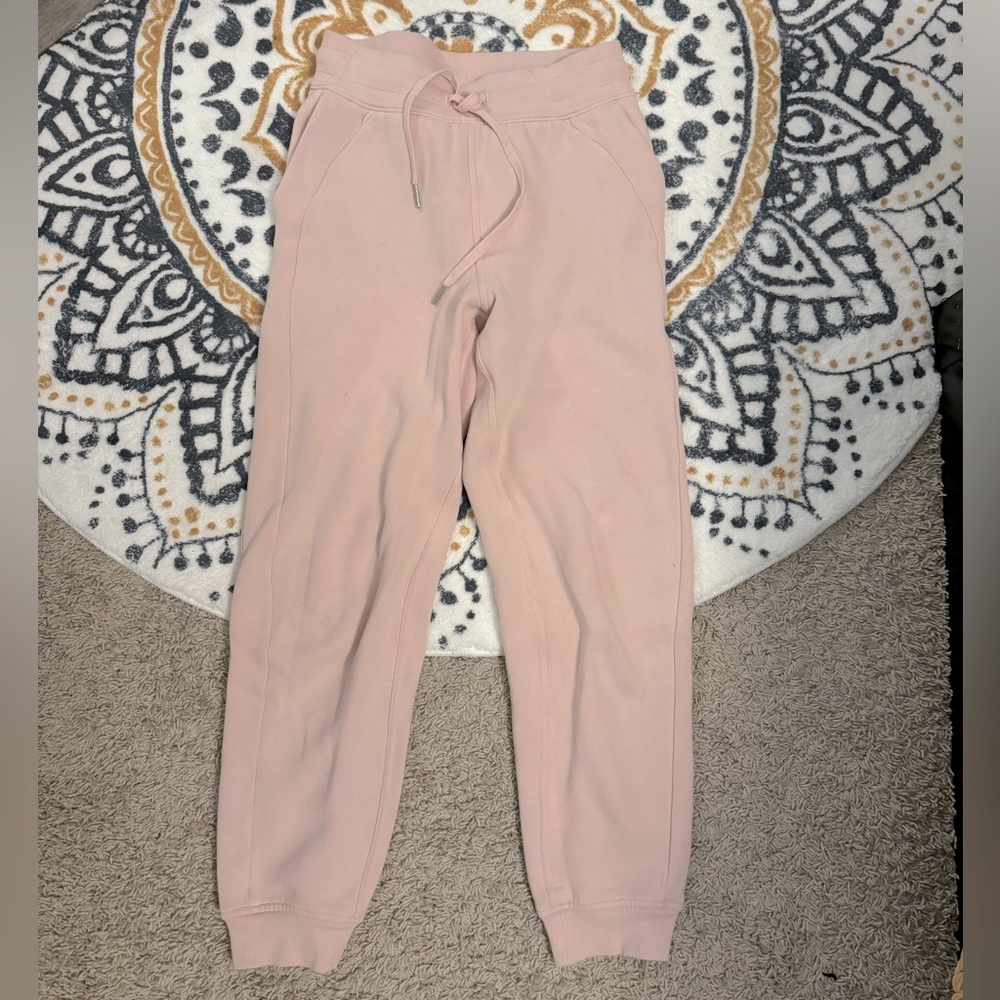 Lululemon Scuba Sweat Pants in Strawberry Milkshake